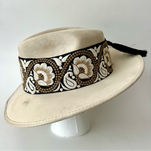 Hats N' Roses Stephanie Danielle Fedora Cowboy Hat Aurora Ivory Embroidered L - Picture 8 of 15